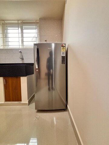 Furnished Amenities in 1 BHK Apartment at Indiranagar – for Rent