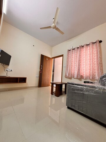Team Area in 1 BHK Apartment at Indiranagar – for Rent