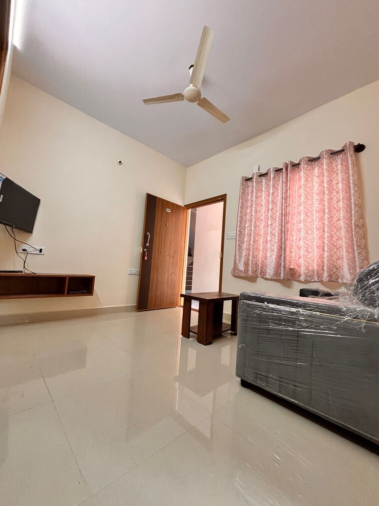 Team Area, indiranagar 1 Bedroom 550 Sq.Ft. Apartment In Indiranagar Bangalore 9213761