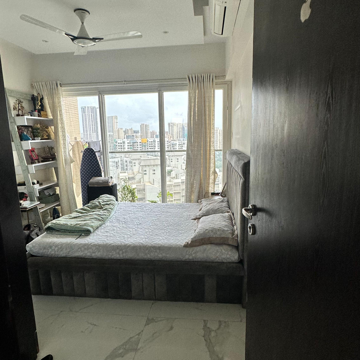 2 BHK + Study Room Apartment For Rent in RNA NG Eclat