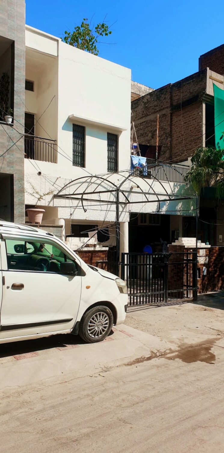 Exterior View, srs-tower 4 Bedroom 160 Sq.Yd. Penthouse In Sector 31 Faridabad 9213747