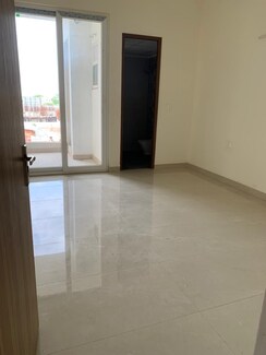 3 BHK + Study Room,Extra Room Apartment For Sale in Shri Radha Aqua Garden