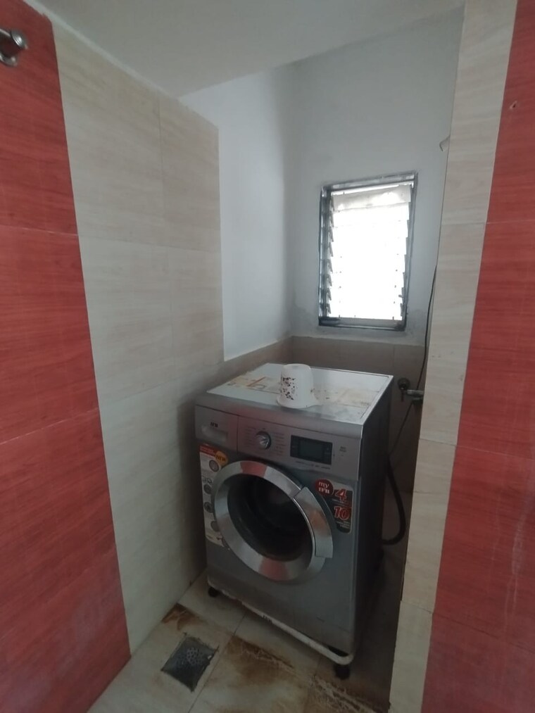 Bathroom, sanghvi-hills 1 Bedroom 625 Sq.Ft. Apartment In Ghodbunder Road Thane 9213768