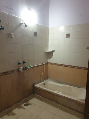 Bathroom in 3 BHK Independent House at Sector 28 – for Rent