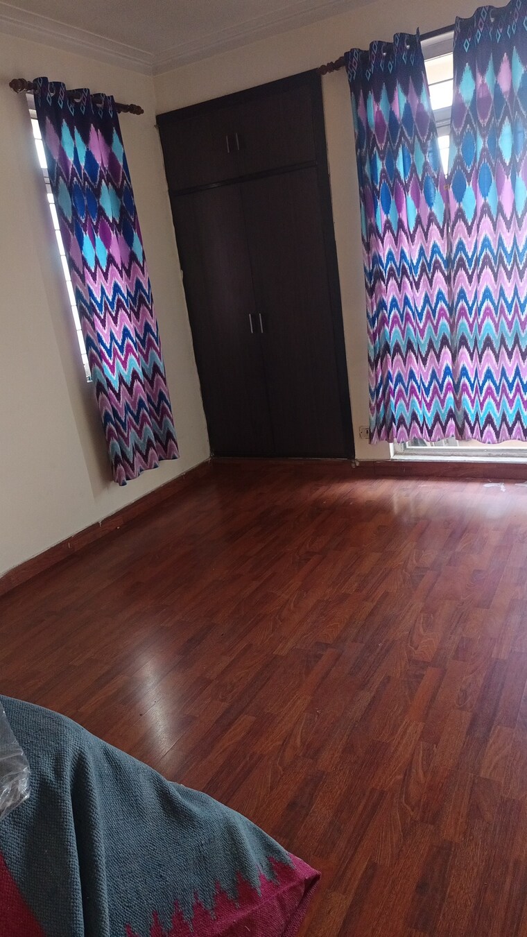 Room, purvanchal-royal-park 3.5 Bedroom 1950 Sq.Ft. Apartment In Sector 137 Noida 9213830