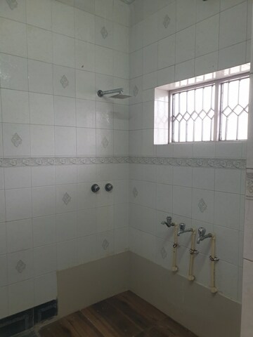 Bathroom in 3 BHK Independent House at Sector 16 – for Rent