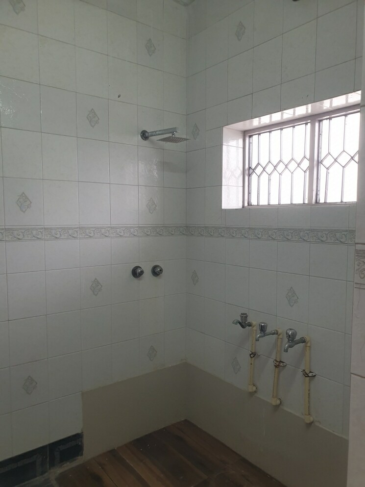 Bathroom, sector 16 3 Bedroom 2750 Sq.Ft. Independent House In Sector 16 Faridabad 9213852