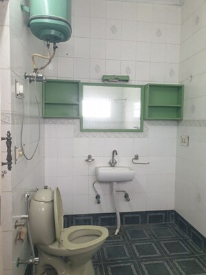 Bathroom in 3 BHK Independent House at Sector 16 – for Rent