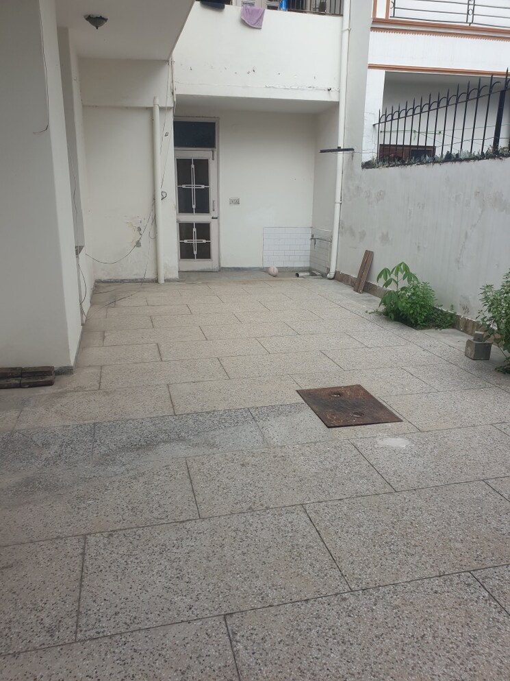 Bathroom, sector 16 3 Bedroom 2750 Sq.Ft. Independent House In Sector 16 Faridabad 9213852