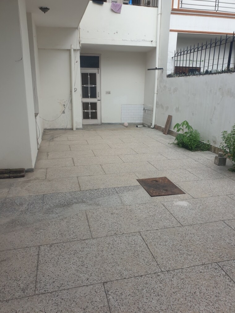 Bathroom, sector 16 3 Bedroom 2750 Sq.Ft. Independent House In Sector 16 Faridabad 9213852