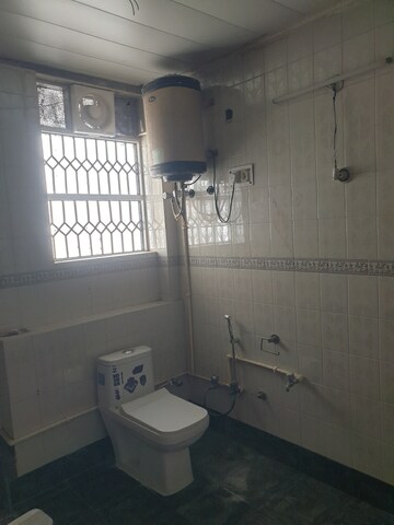 Bathroom in 3 BHK Independent House at Sector 16 – for Rent