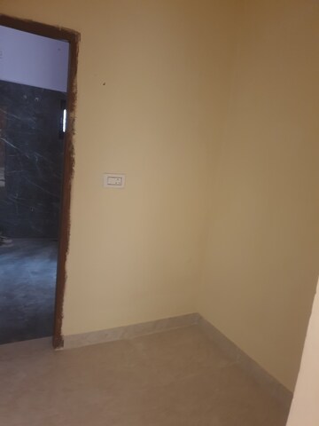 Room in 3 BHK Independent House at Sector 16 – for Rent