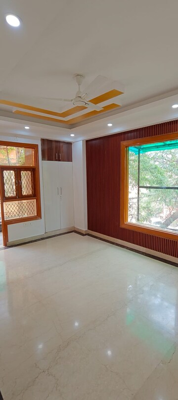 Room in 3 BHK Builder Floor at Mehrauli – for Sale