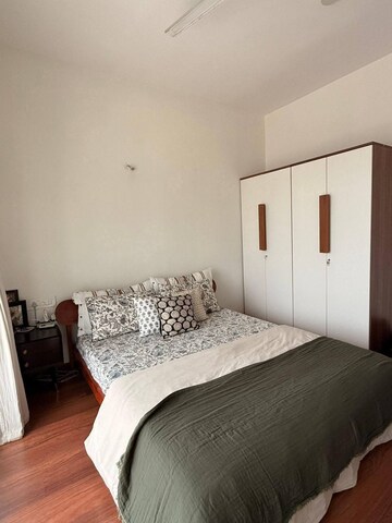 Bedroom in 2 BHK Apartment at Powai – for Rent