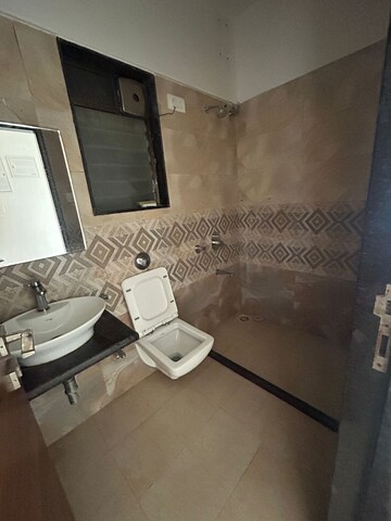 Team Area in 4 BHK Apartment at SD Astron Tower, Kandivali East – for Rent
