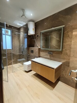 Bathroom in 4 BHK Builder Floor at Sector 40 – for Sale