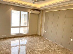 Room in 6+ BHK Builder Floor at Civil Lines – for Sale