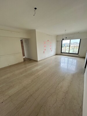 Room in 4 BHK Apartment at CCI Rivali Park, Borivali East – for Sale
