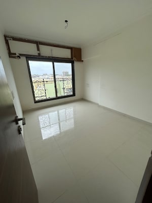 Room in 4 BHK Apartment at CCI Rivali Park, Borivali East – for Sale