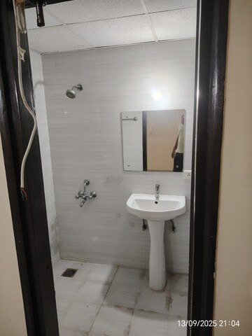 Bathroom in 3 BHK Apartment at Omaxe R2, Gomti Nagar – for Rent