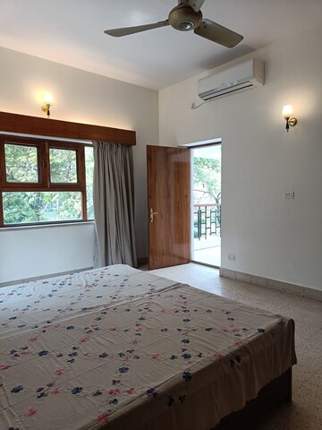 Bedroom in 4 BHK Builder Floor at Jor Bagh – for Rent