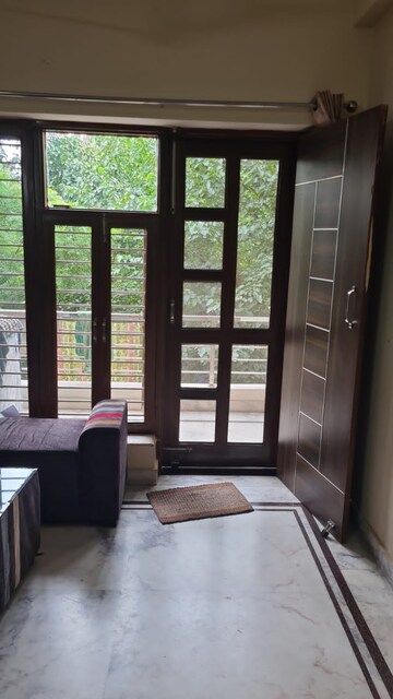 Living Room in 2 BHK Builder Floor at Sector 23 – for Rent