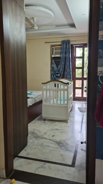 Balcony in 2 BHK Builder Floor at Sector 23 – for Rent