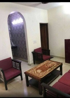 2 BHK Builder Floor For Sale in Lajpat Nagar I