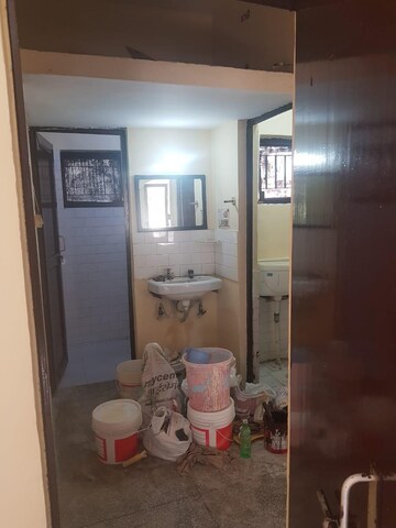 Bathroom in 1 BHK Apartment at Arawali Apartments, Sector 52 – for Sale