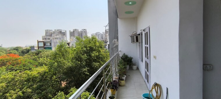 Balcony, palam vihar 3 Bedroom 2000 Sq.Ft. Builder Floor In Palam Vihar Gurgaon 9214024