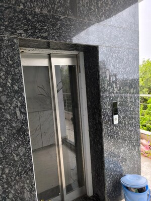 Building Lobby in 3 BHK Builder Floor at Palam Vihar – for Sale