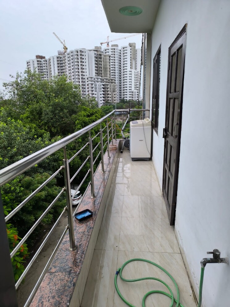 Balcony, palam vihar 3 Bedroom 2000 Sq.Ft. Builder Floor In Palam Vihar Gurgaon 9214024