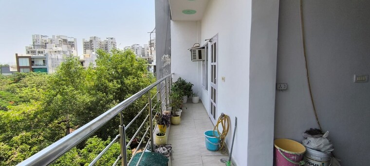Balcony, palam vihar 3 Bedroom 2000 Sq.Ft. Builder Floor In Palam Vihar Gurgaon 9214024