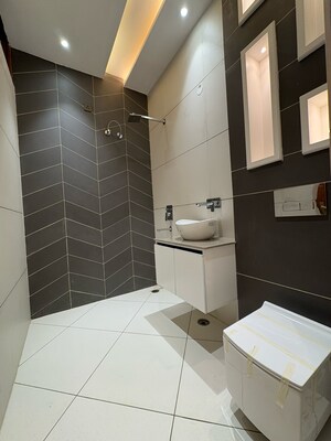 Bathroom in 4 BHK Independent House at Sector 78 – for Sale