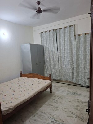 Bedroom in 3 BHK Builder Floor at Sector 22b – for Rent
