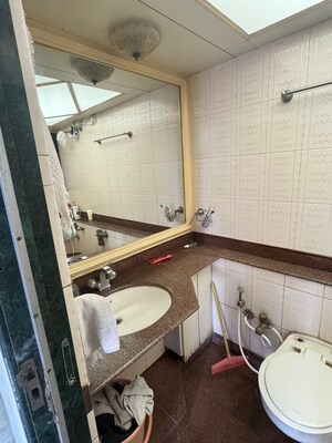 Team Area in 3 BHK Apartment at Windsor Garden Enclave, Vasant Vihar – for Rent