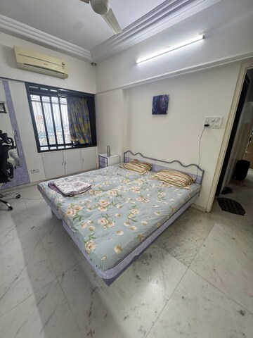 Bedroom in 3 BHK Apartment at Windsor Garden Enclave, Vasant Vihar – for Rent