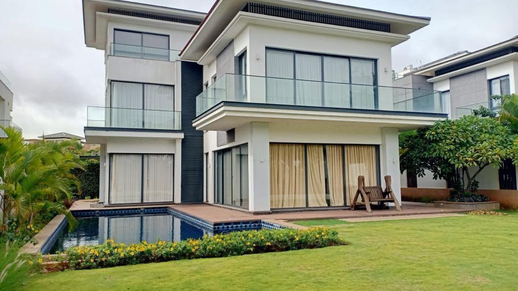 4 BHK + Servant Room,Study Room,Extra Room Villa For Rent in Prestige Golfshire