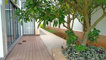 Balcony in 4 BHK Villa at Prestige Golfshire, Nandi Hills – for Rent