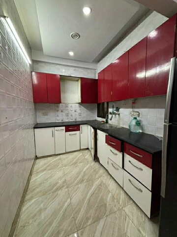 Kitchen in 1.5 BHK Builder Floor at Ramesh Nagar – for Rent