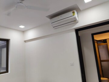 Room in 2 BHK Apartment at Raymond Ten X Vibes, J K Gram – for Rent