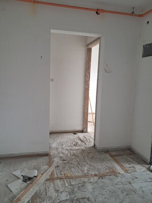 Furnished Amenities in 1 BHK Apartment at MPCHFLS Galaxy Heights, Malad West – for Sale