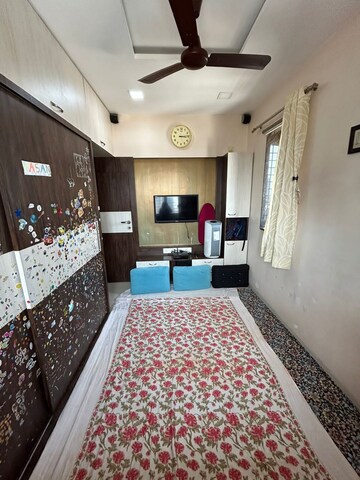  2 BHK Apartment at Mazgaon – for Sale