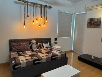 Living Room in 3 BHK Apartment at Unitech Uniworld Gardens, Sector 47 – for Rent