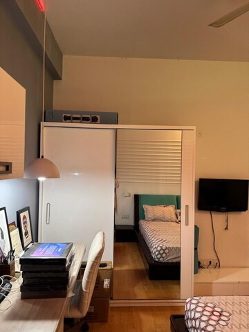 Team Area in 3 BHK Apartment at Unitech Uniworld Gardens, Sector 47 – for Rent
