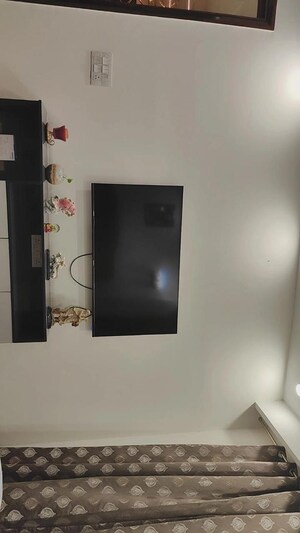 Room in 4 BHK Builder Floor at Eros Rosewood Villas, Sector 50 – for Rent