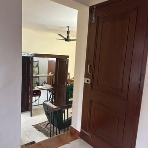 Living Room in 2.5 BHK Builder Floor at Sarvapriya Vihar – for Rent