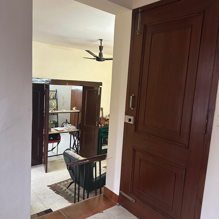 Living Room, sarvapriya vihar 2.5 Bedroom 1500 Sq.Ft. Builder Floor In Sarvapriya Vihar Delhi 9214102