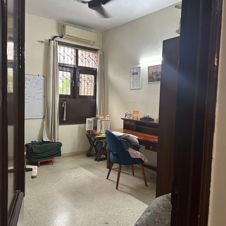 Living Room, sarvapriya vihar 2.5 Bedroom 1500 Sq.Ft. Builder Floor In Sarvapriya Vihar Delhi 9214102