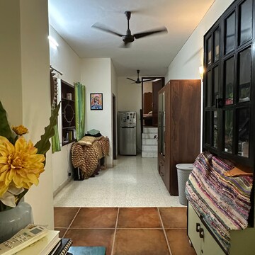 Bedroom in 2.5 BHK Builder Floor at Sarvapriya Vihar – for Rent